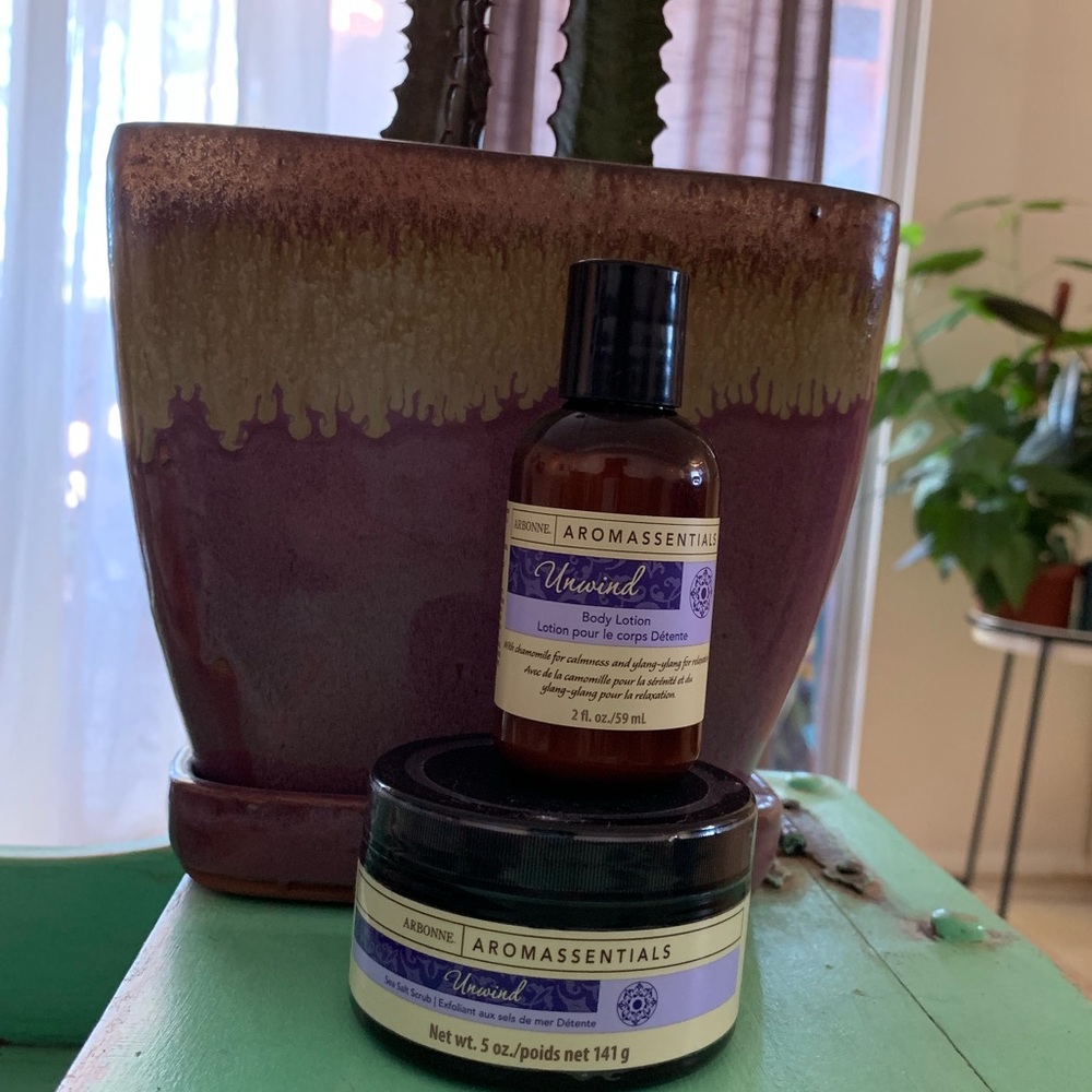 Arbonne unwind salt scrub
